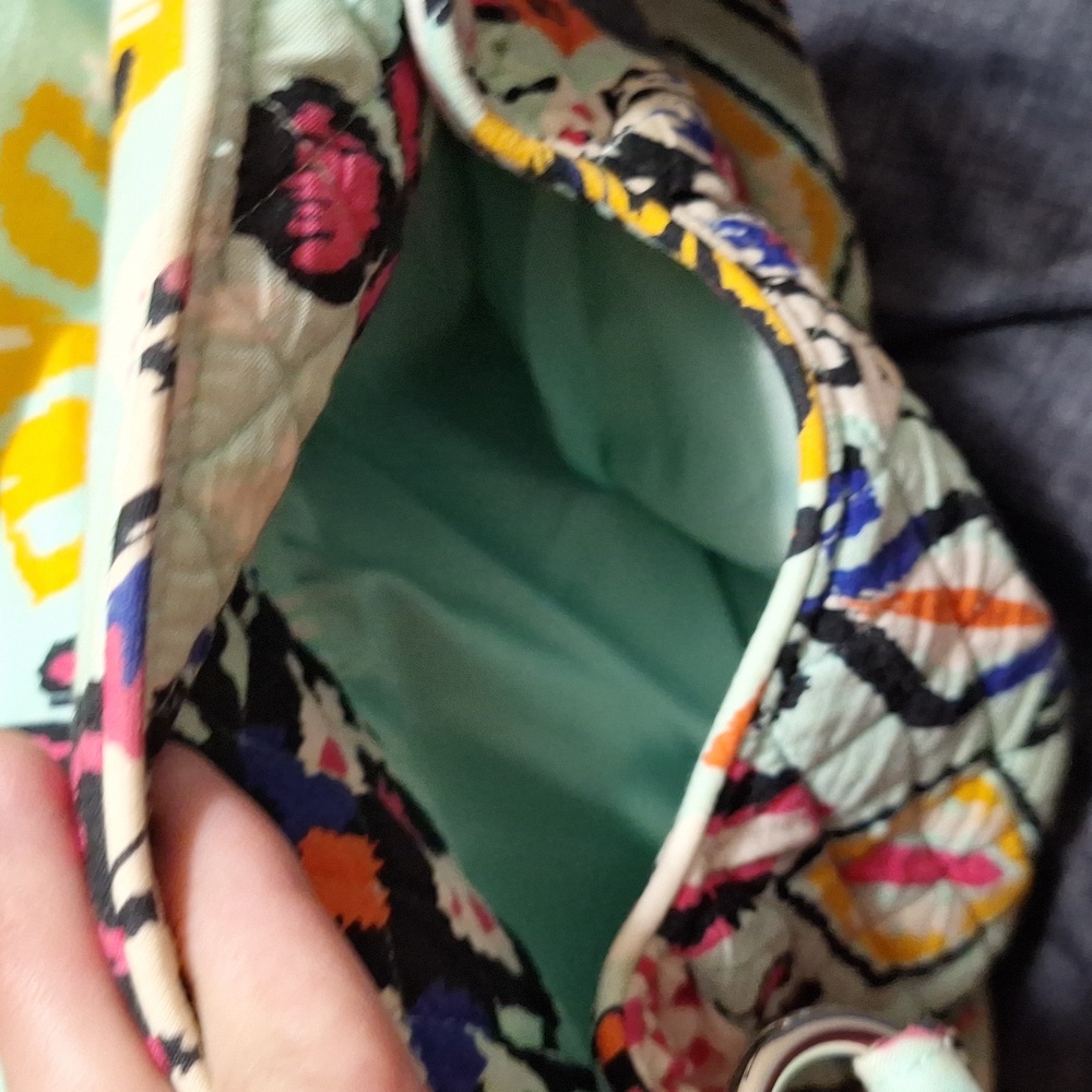 Vera Bradley Bag - Picture 8 of 9